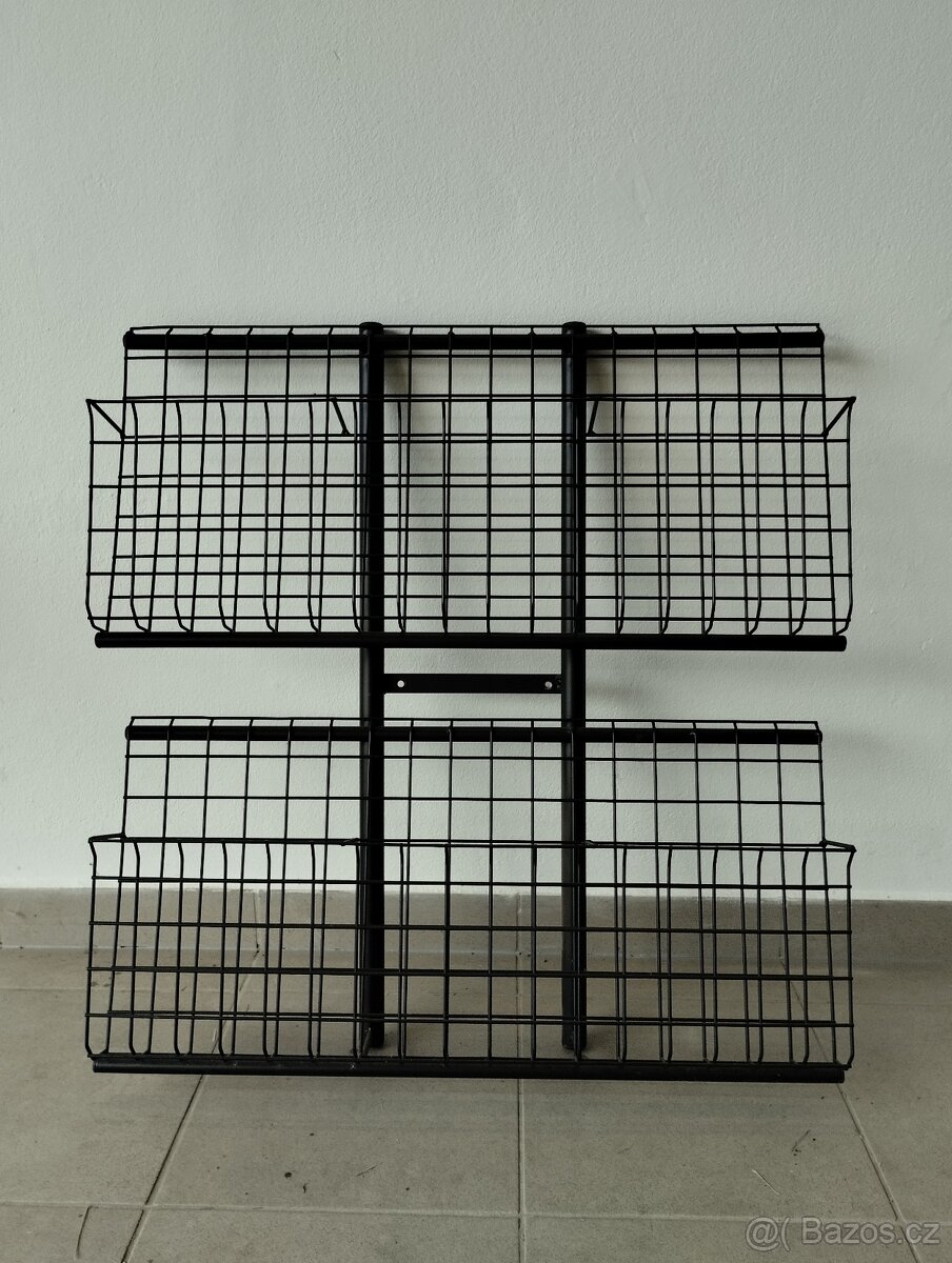 Závěsný kovový systém