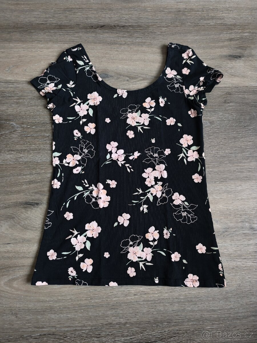 Černé tričko Clockhouse - M