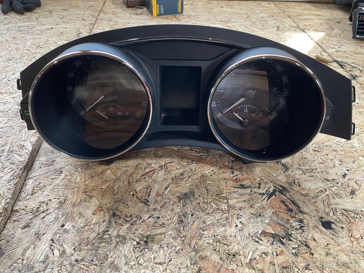 Budíky Škoda Superb 2 facelift