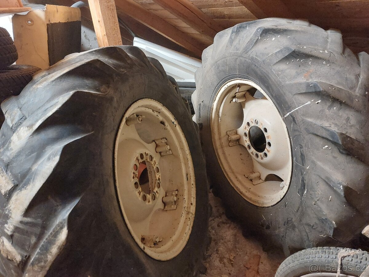 Kola Zetor 16,9-28- 2ks