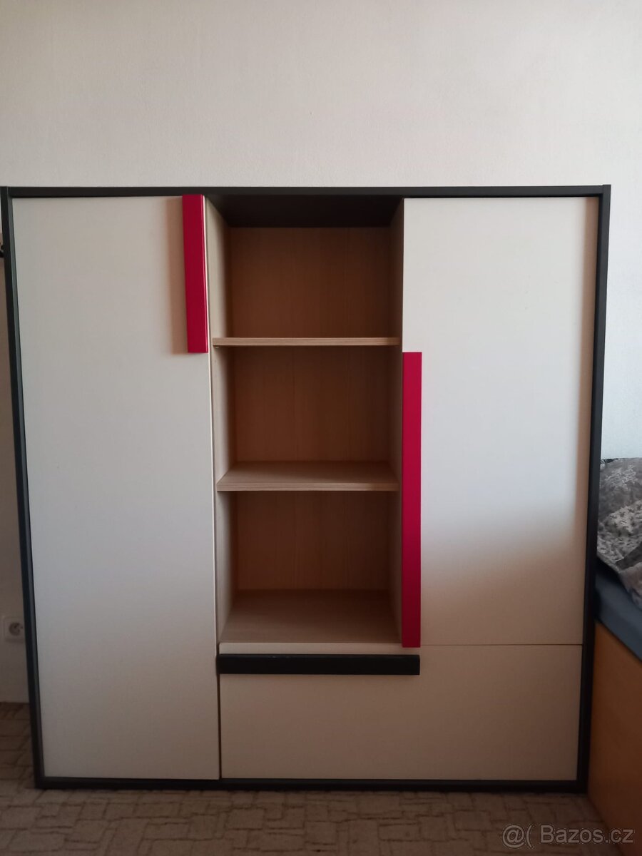 Dětská komoda.