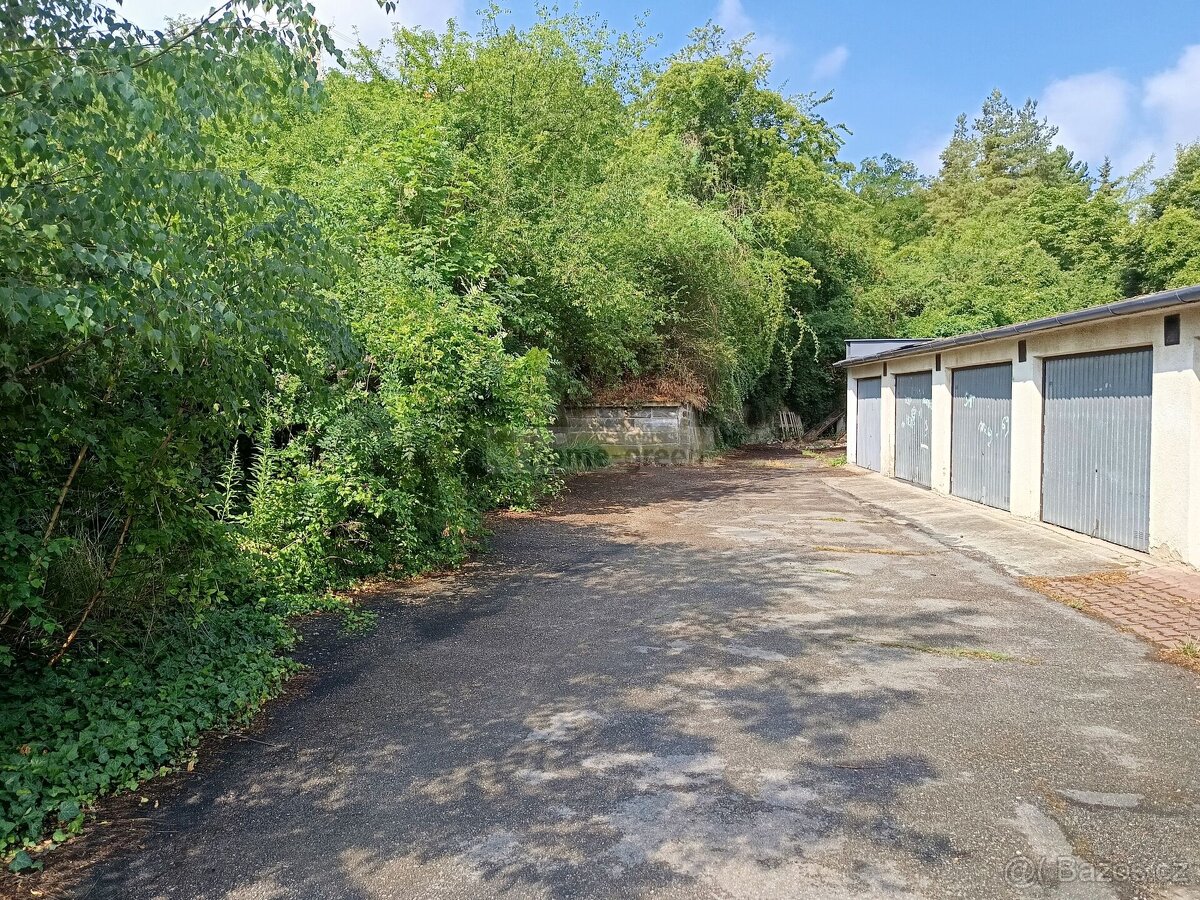 Garage for sale · 18 m² · Brno — 56 210 €