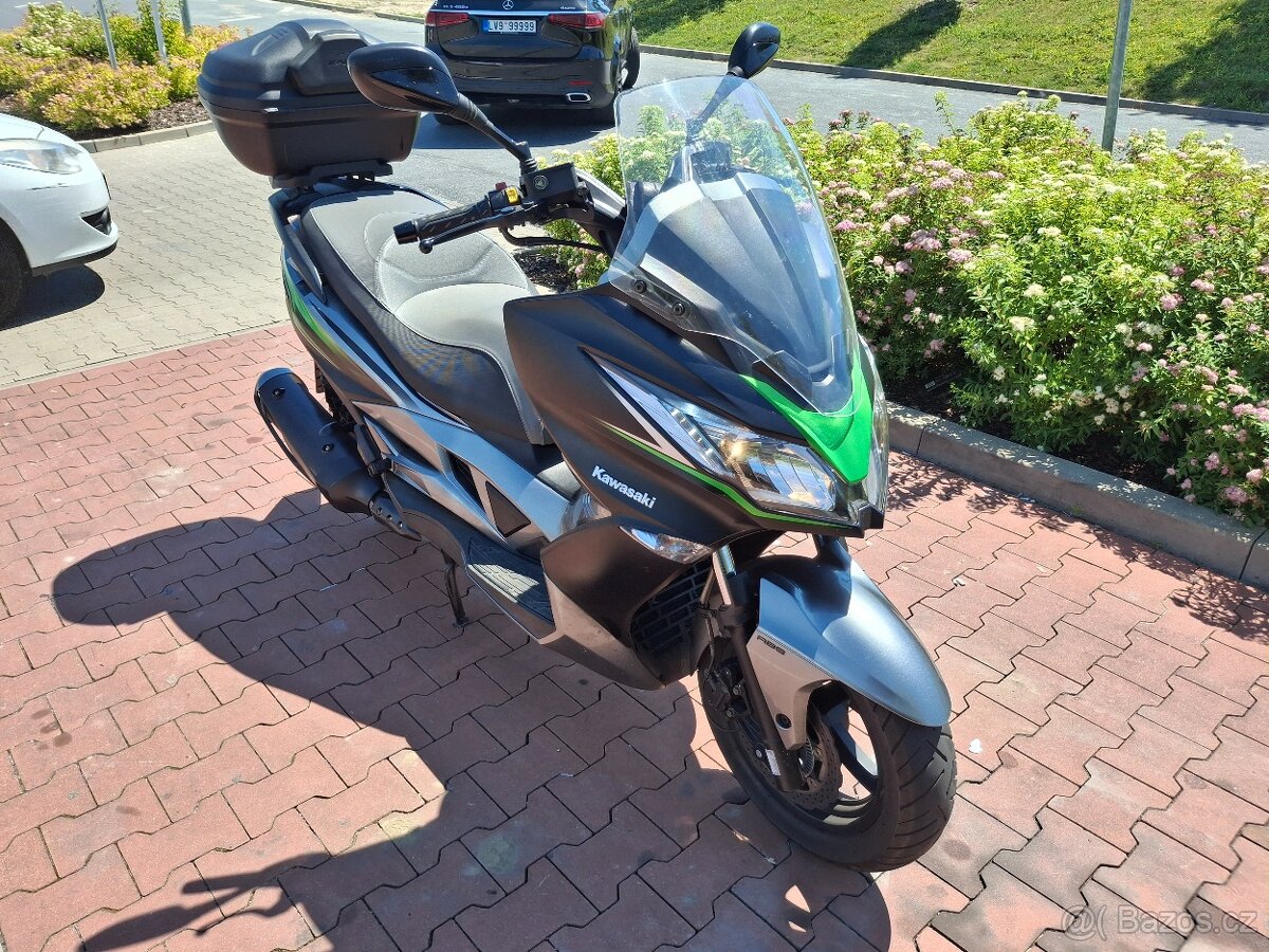 Kawasaki J300