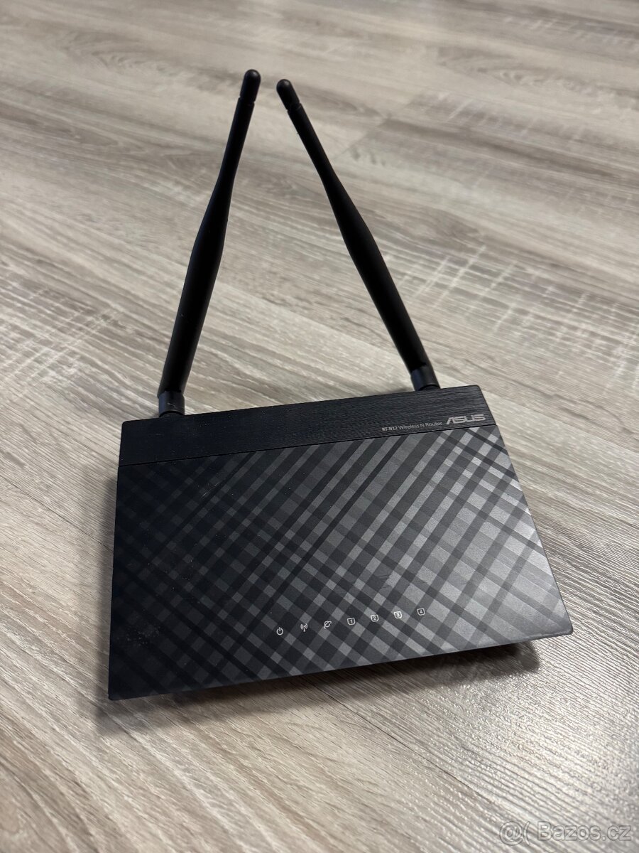 Wi-Fi Router ASUS RT-N12 300Mbps