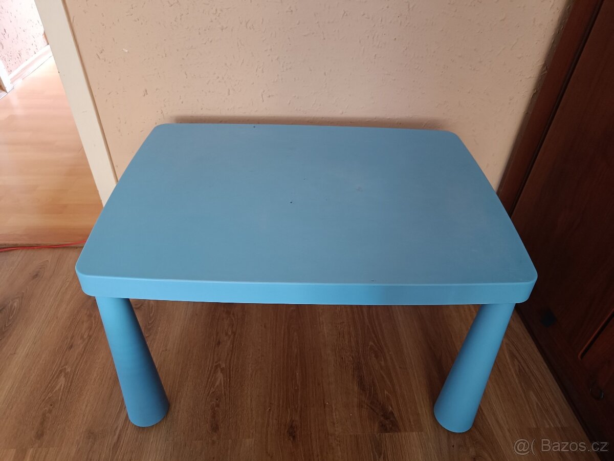 Stoleček ikea