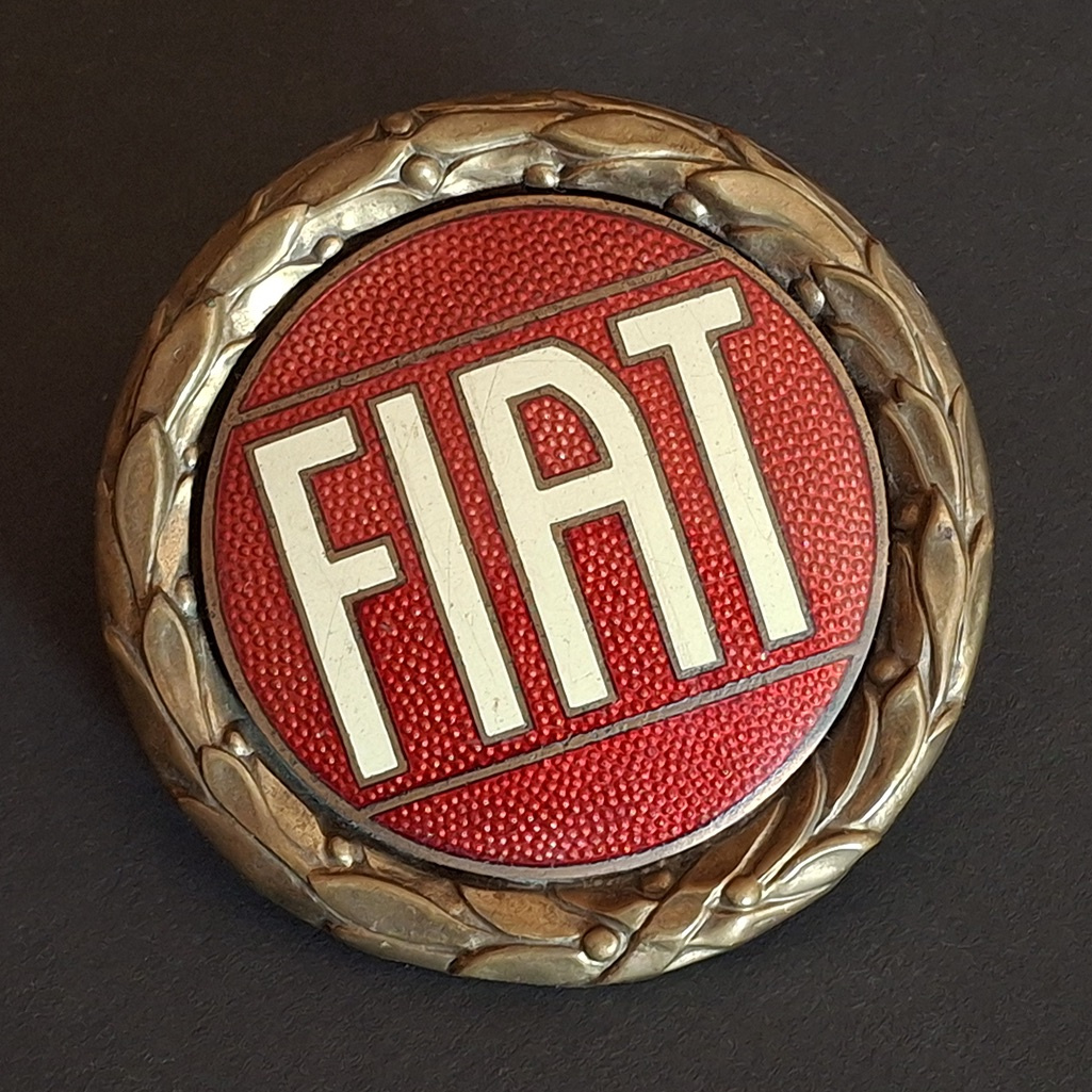 FIAT Chladičový znak