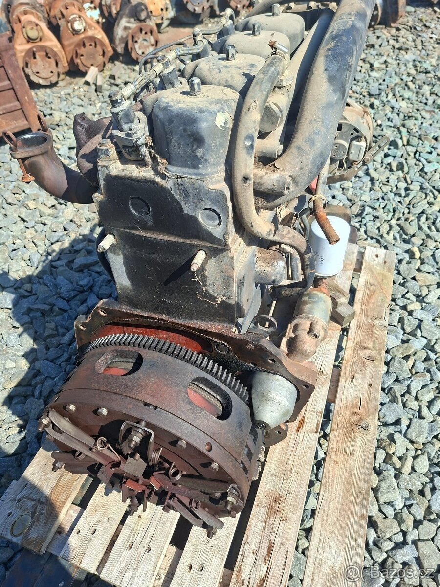 Motor zetor uřI 7701. typ 7901.