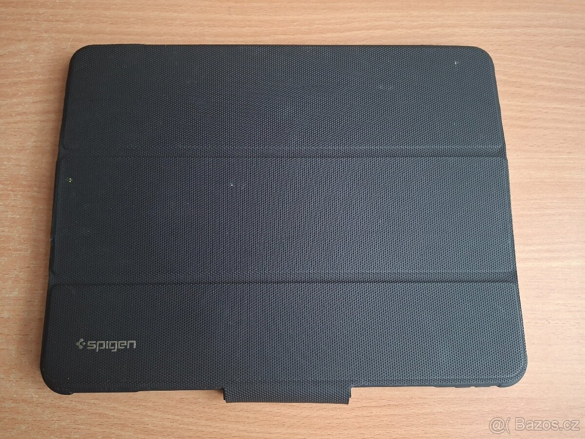 Pouzdro Spigen iPad Pro 11