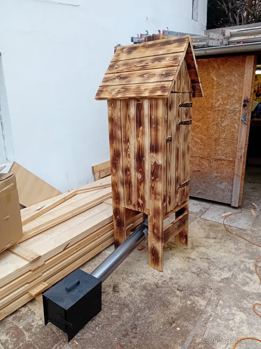 Udírna včetně topenište