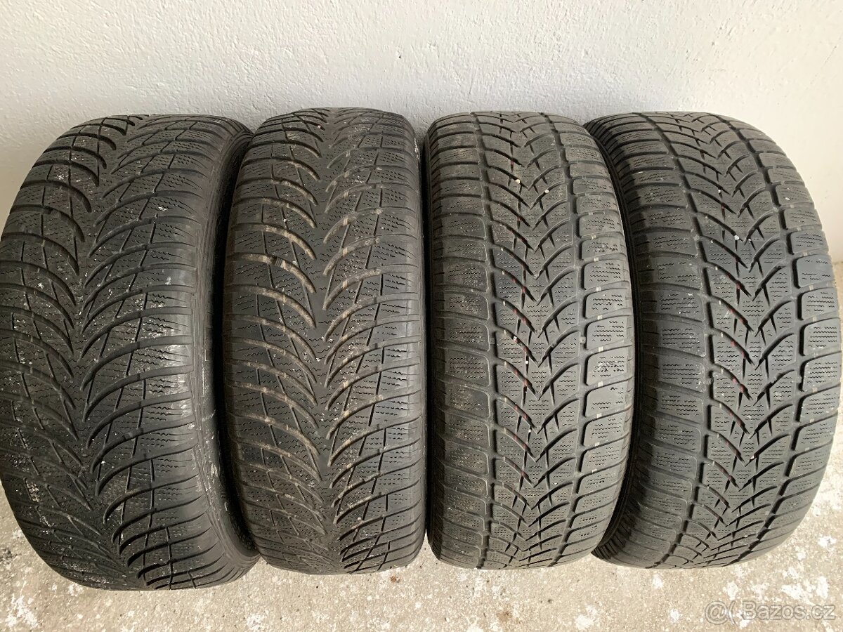 Zimní pneu 205/55/16 Continental, Hankook