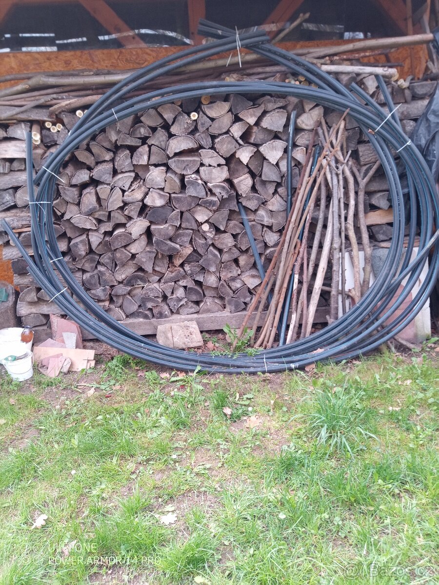 Prodám trubky vodovodní zn, PipeLine