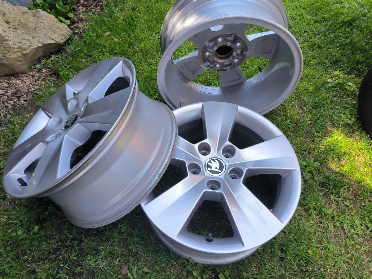 6,5jx16 ET41 alukola disky elektrony Superb