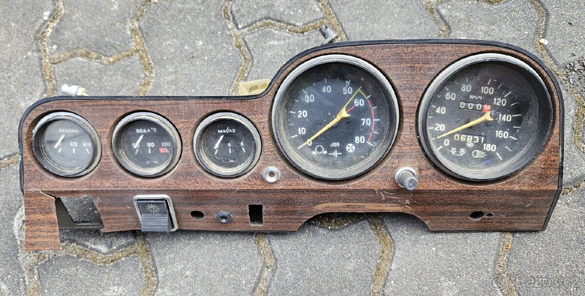 Budíky Lada VAZ (ŽIGUL)