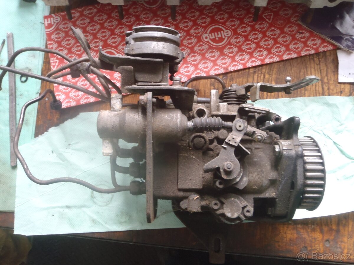vstřikovací čerpadlo volvo D24 šestiválec