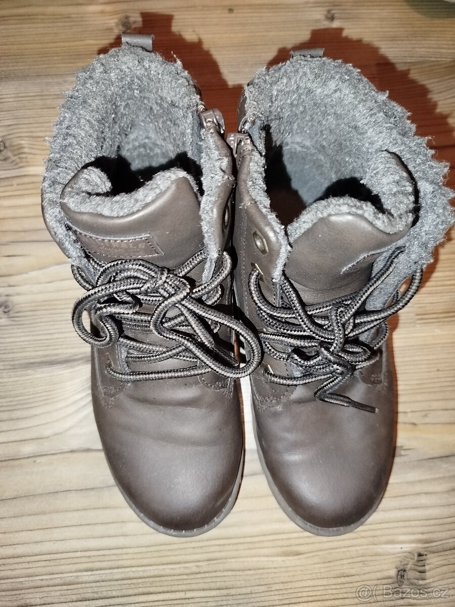 Zateplené kotníkové boty