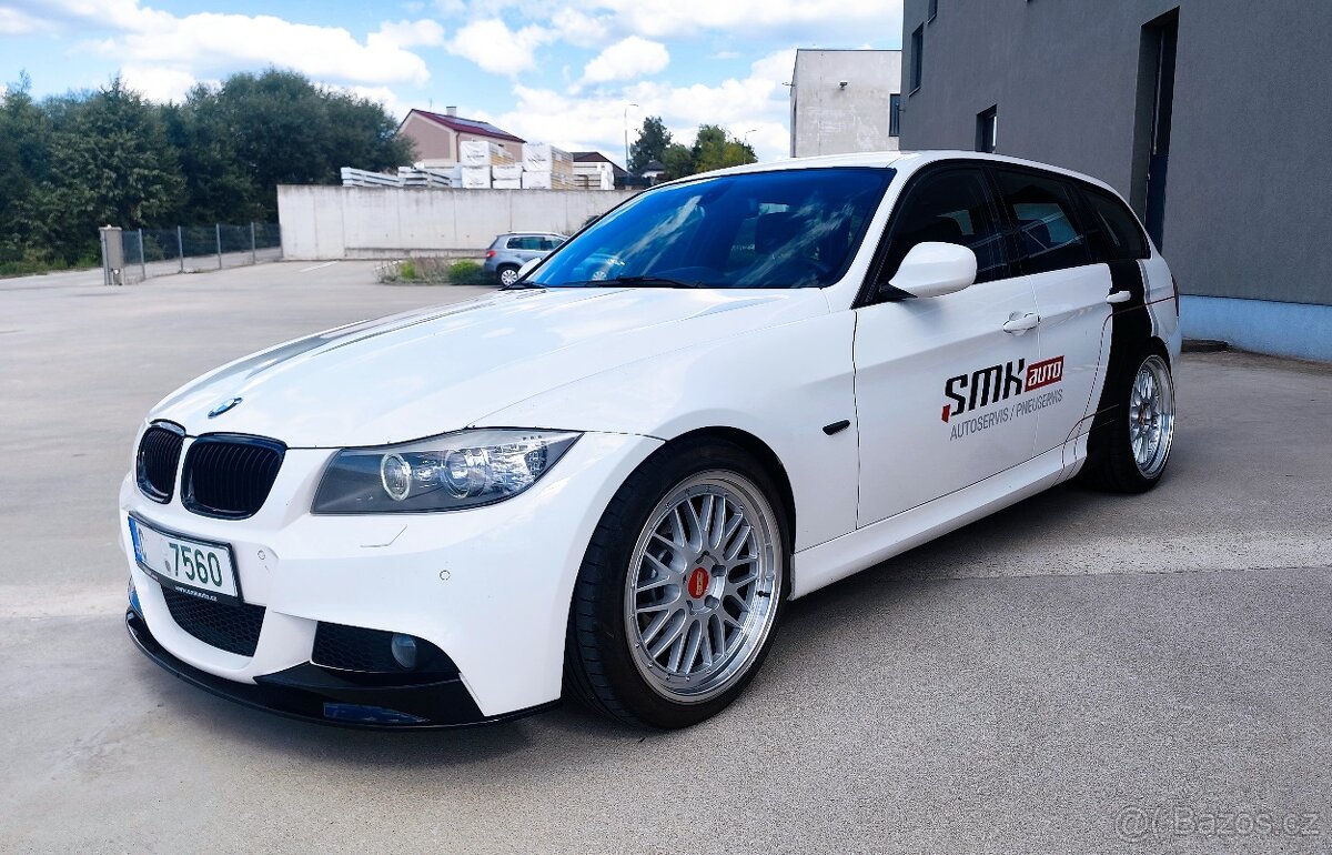 BMW e91 330d LCI