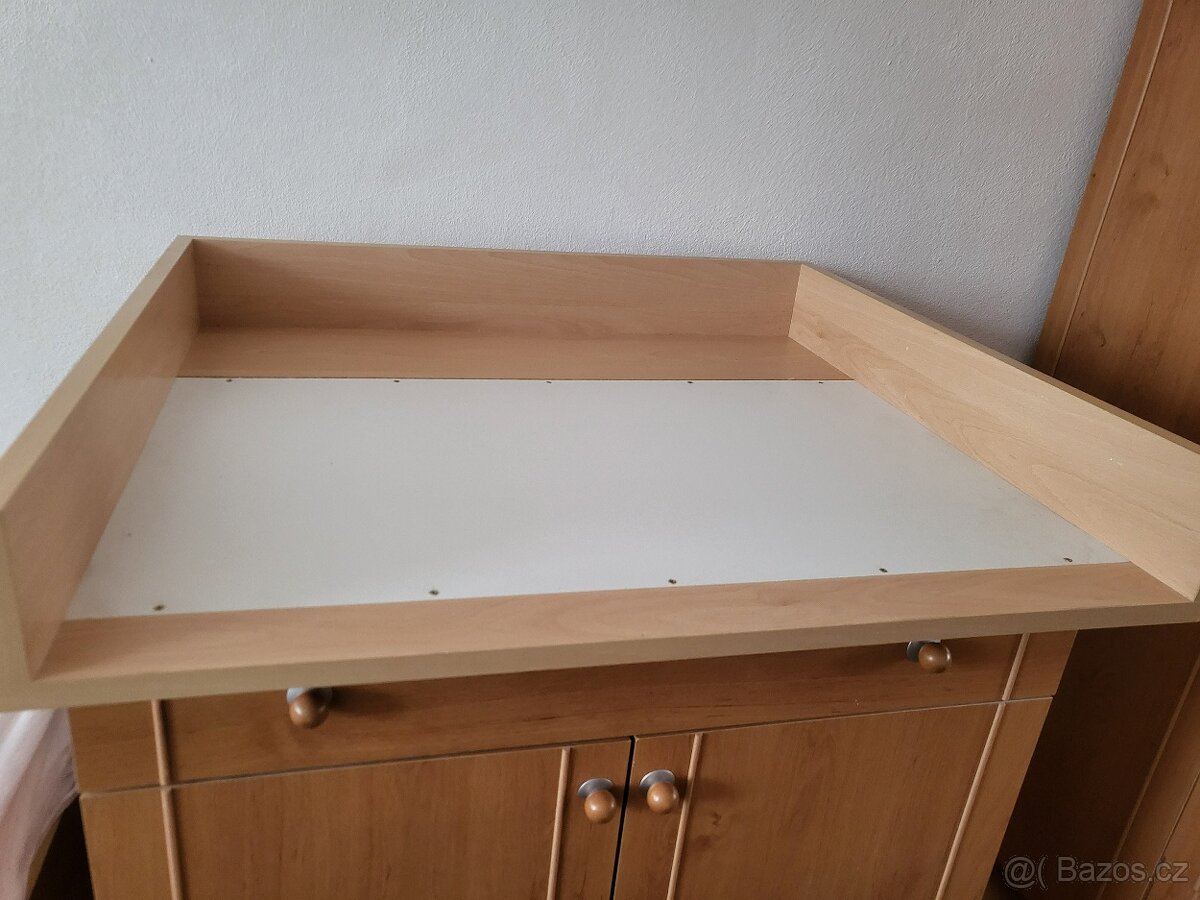 Přebalovací pult
