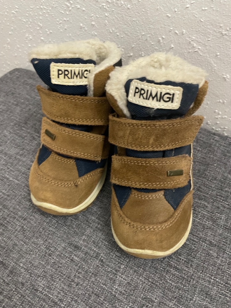 Zimní boty Primigi s Gore-Tex  vel.24