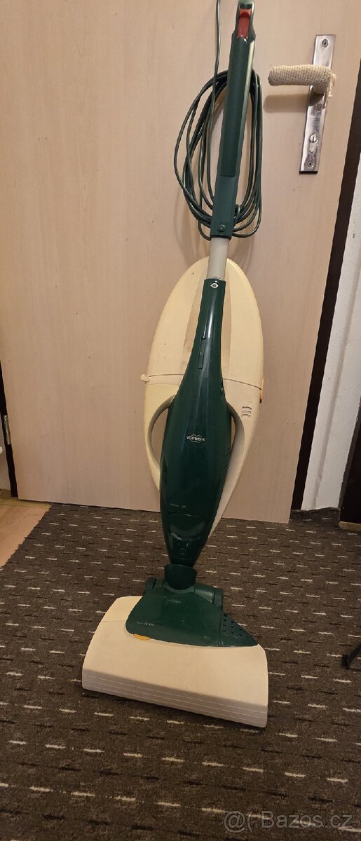 Vysavač Vorwerk Kobold VK 135 s kompletním příslušenstvím