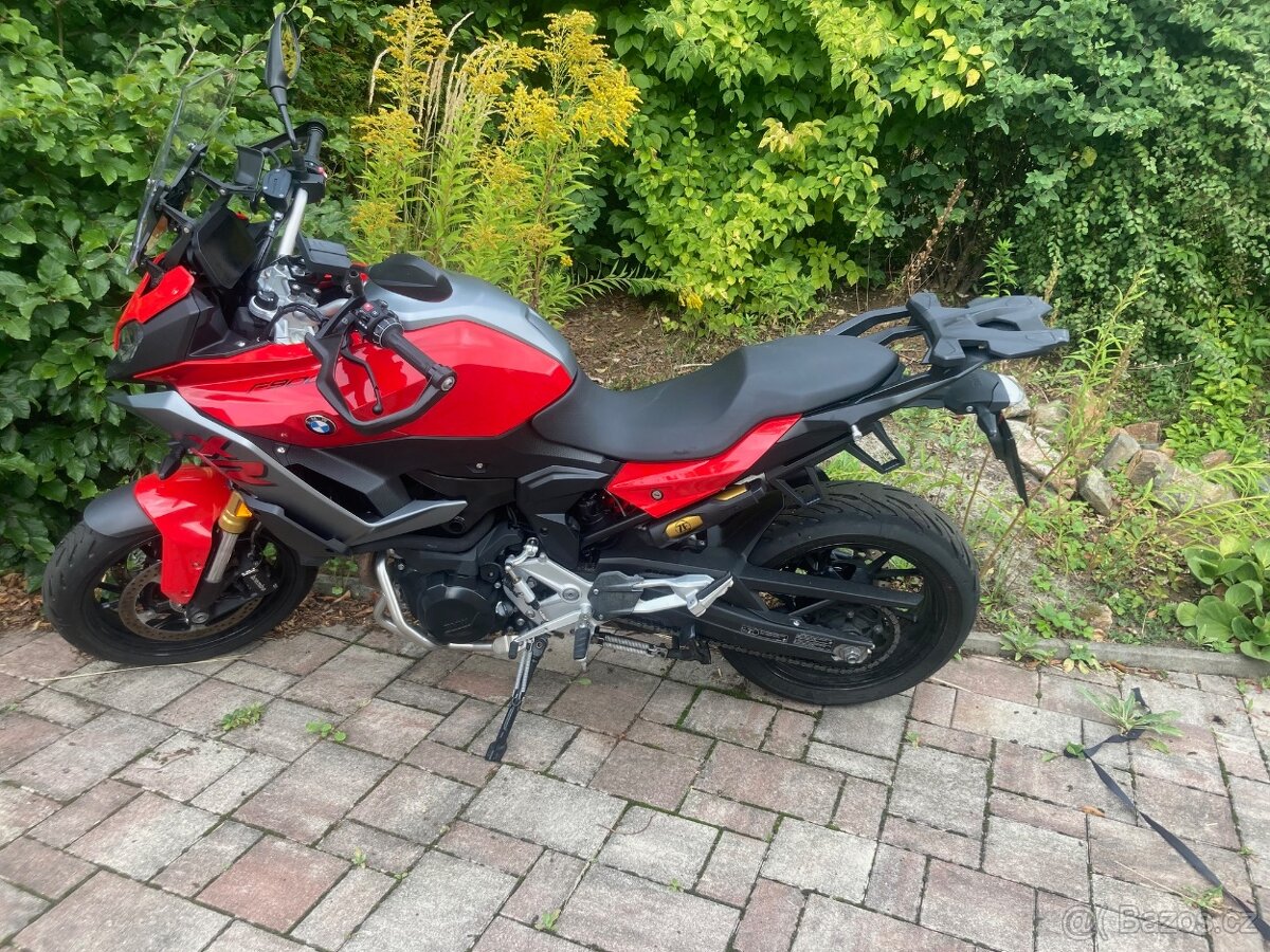 BMW F 900 XR