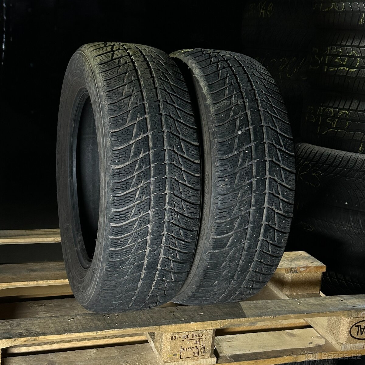 Zimní pneu 225/60 R17 103H XL Nokian 6,5-7mm