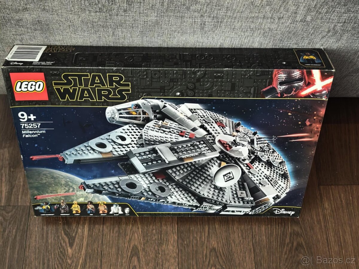 LEGO Star Wars 75257 Millennium Falcon