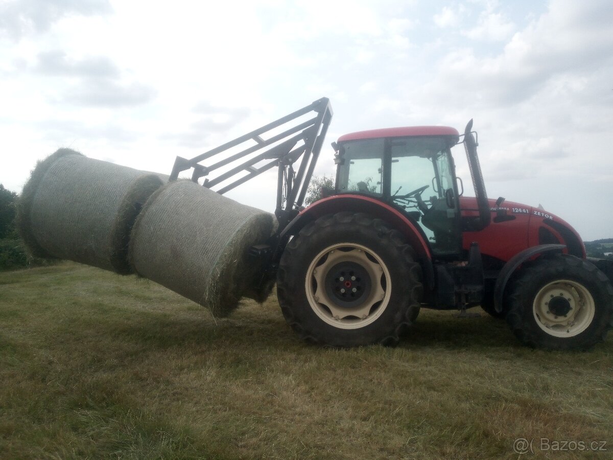 Prodám manipulační vidle na balíky