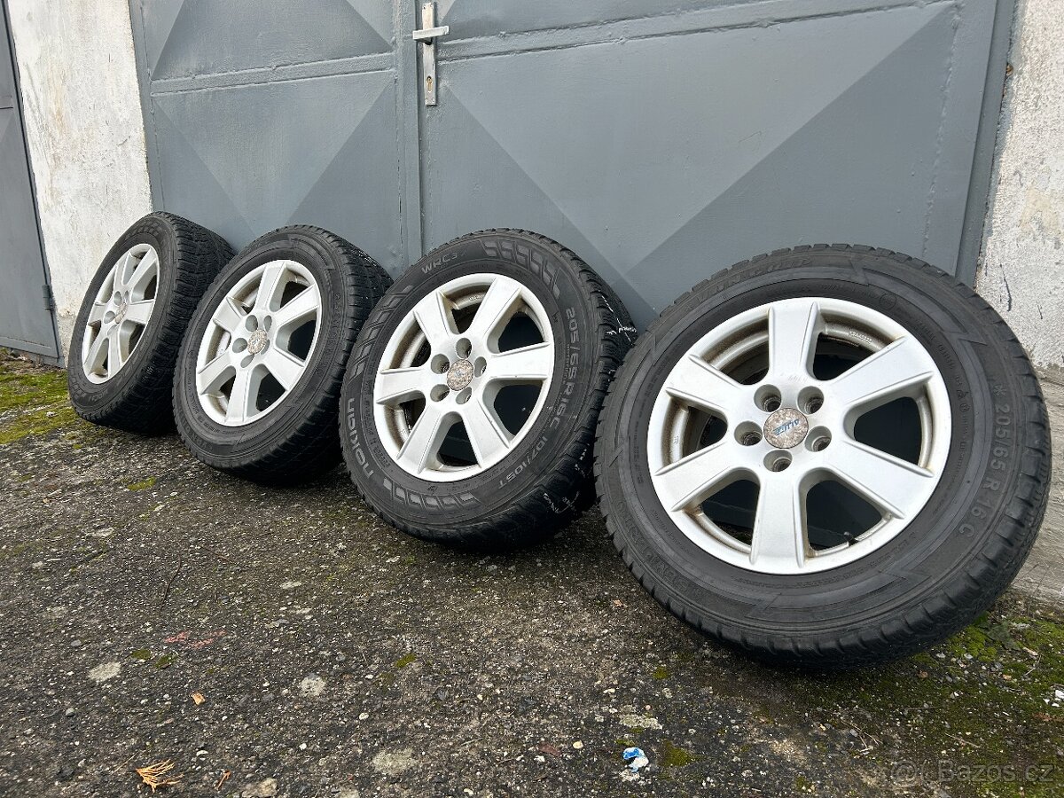 Alu kola R16 5x112 + Zimní pneu 205/65/16C Nokian, Semperit