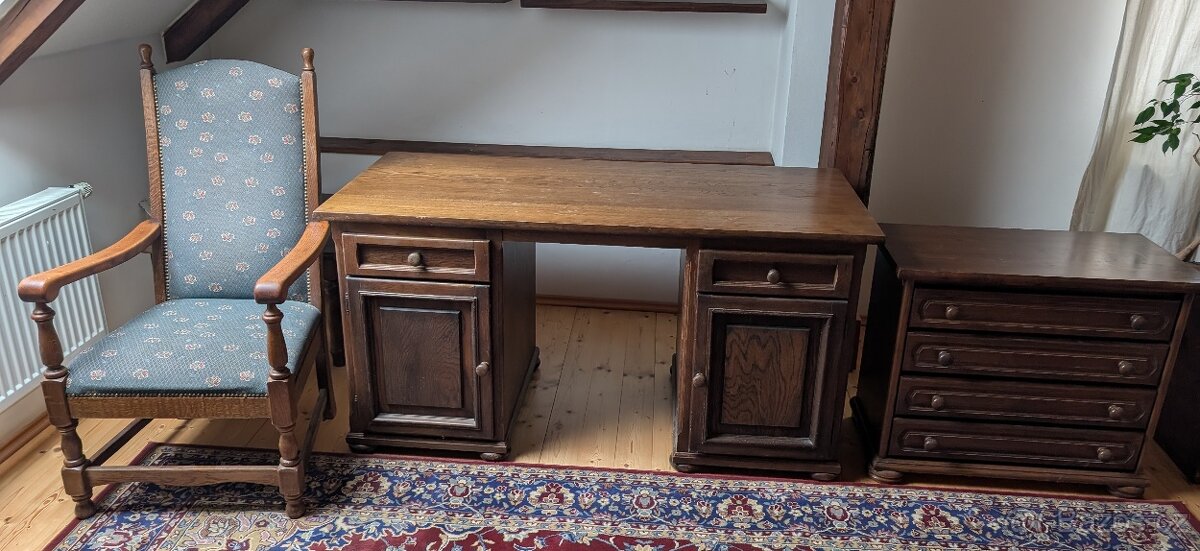 Stůl + komoda + křeslo