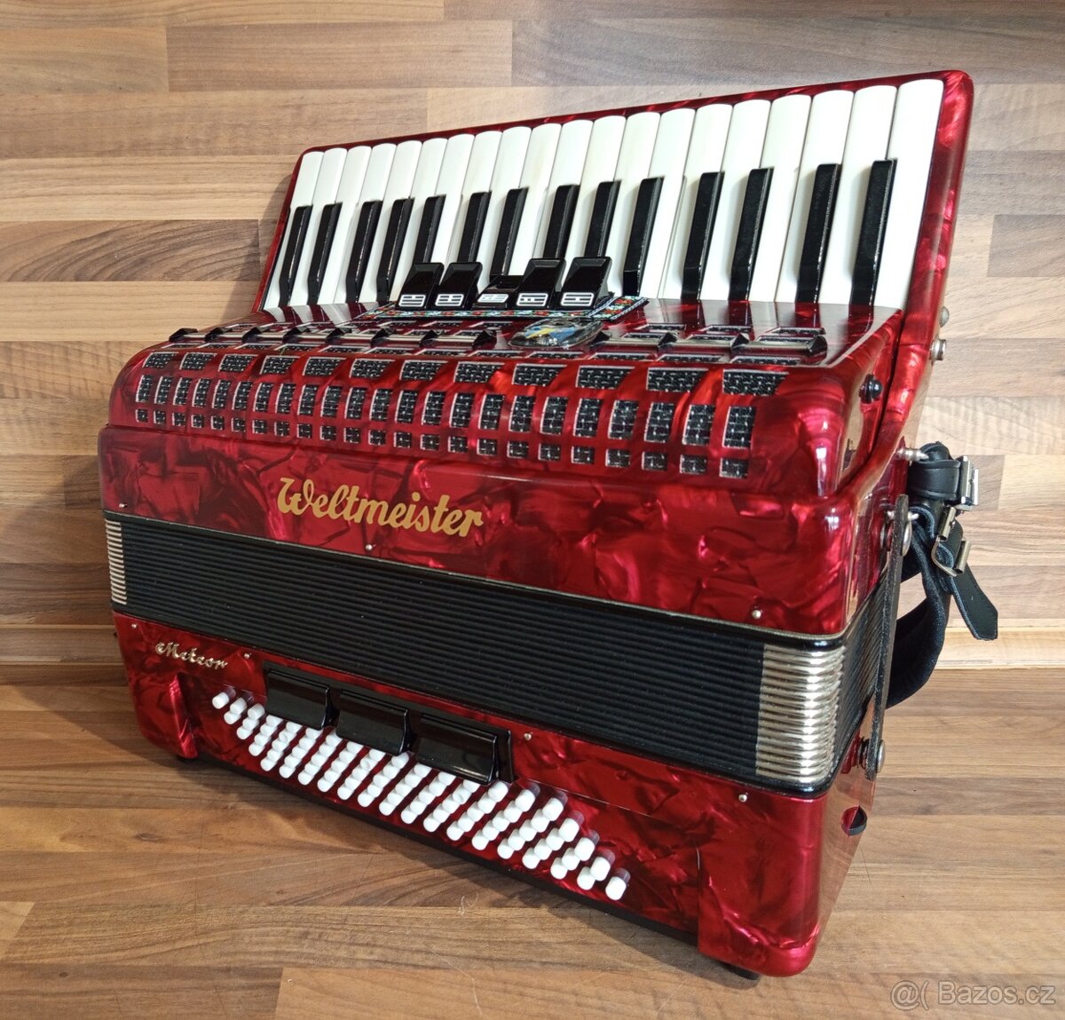 Akordeon (harmonika, heligonka) Weltmeister 80