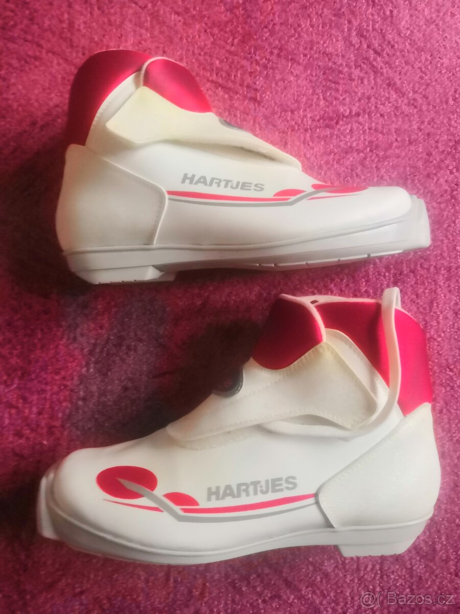 Prodám boty na běžecké lyže značky HARTJES.
