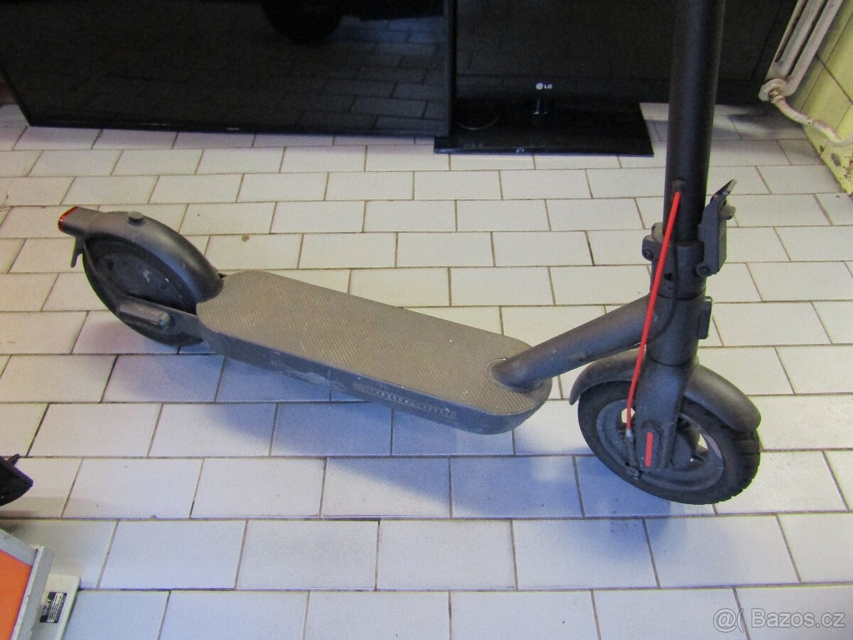 Elektro koloběžka Xaomi