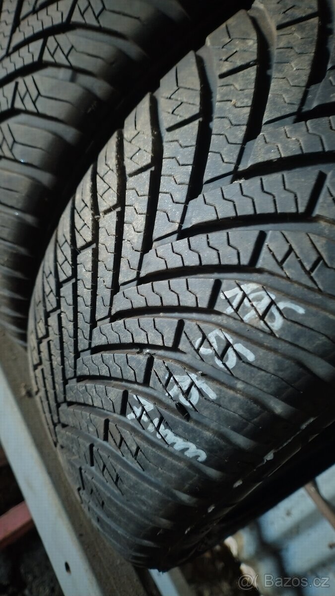 Pneu zimni195/55/15
