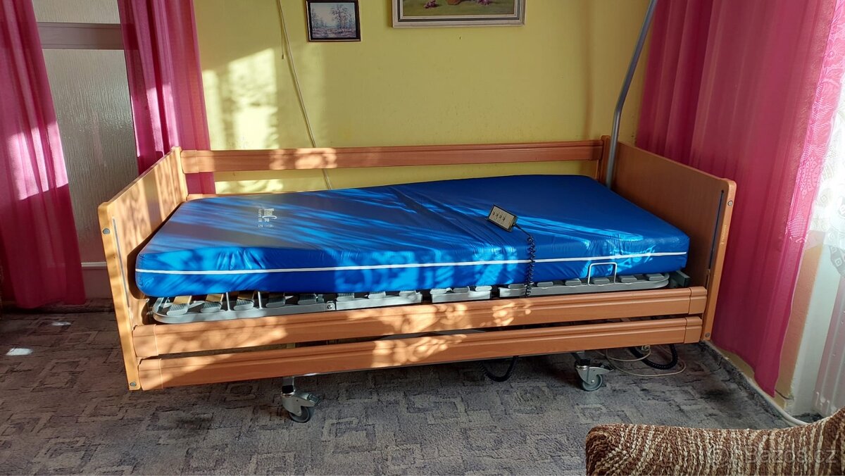 Zdravotní Polohovaci postel