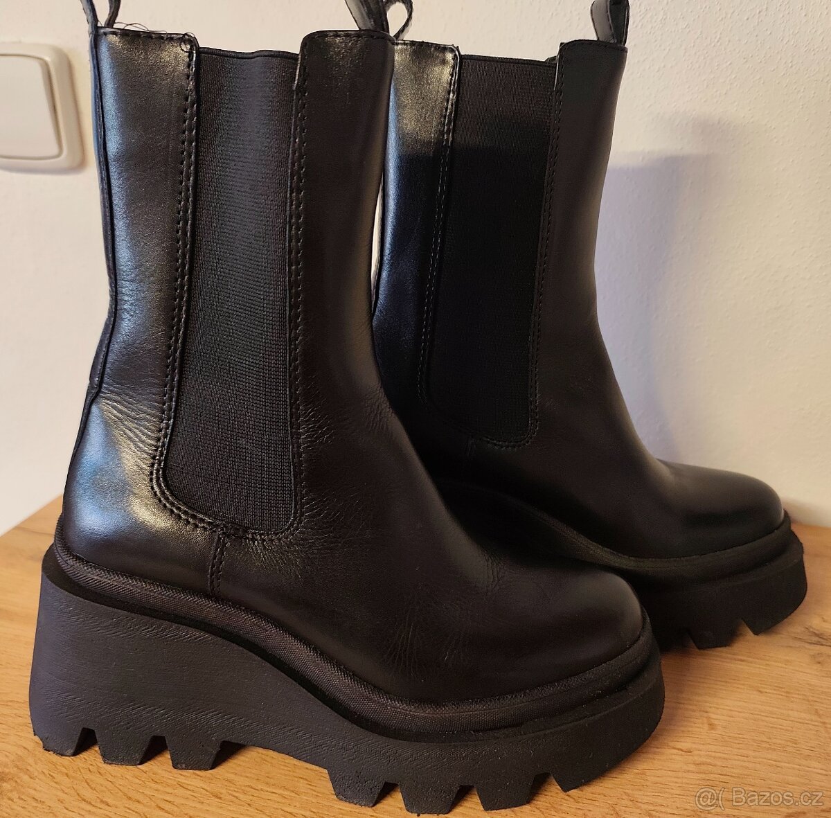 Kožené boty na platformě Badura 37