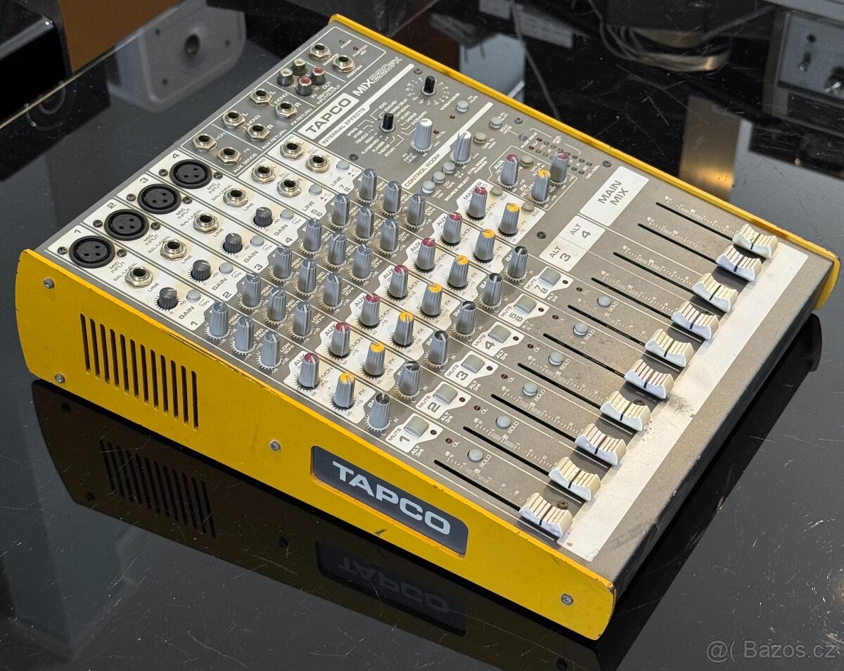 Tapco MIX 220FX mixer