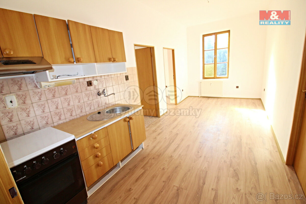 Prodej bytu 3+1, 90 m², Nový Bor, ul. Gen. Svobody