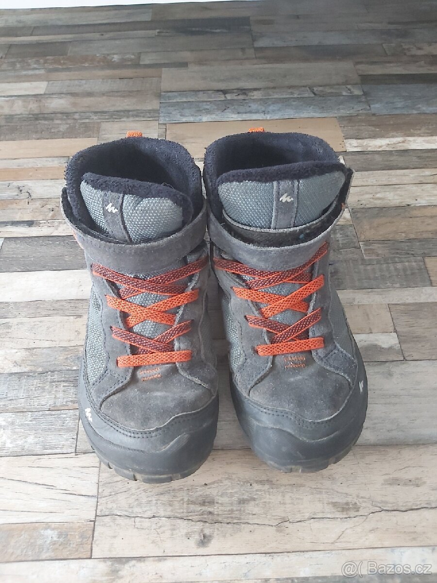 Zimní kotníkové boty Quechua vel 32