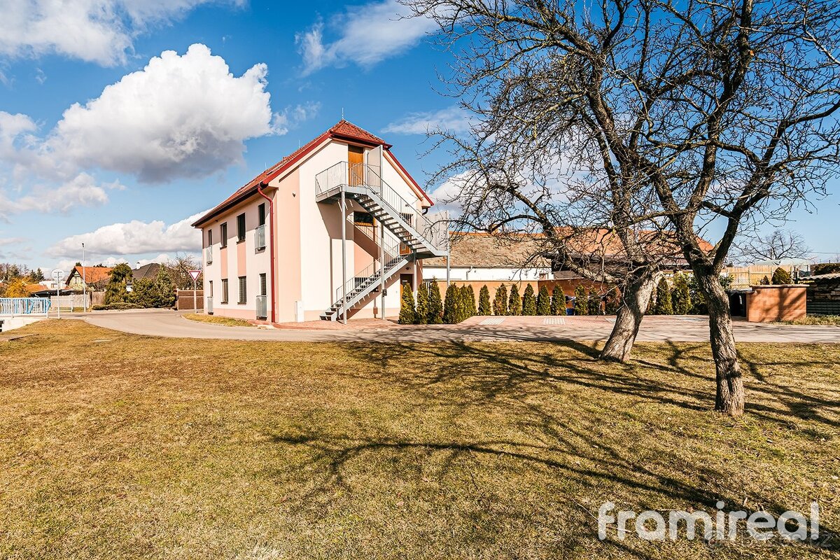 Prodej byty 2+kk, 49 m2 - Vrbovec, ev.č. 01736