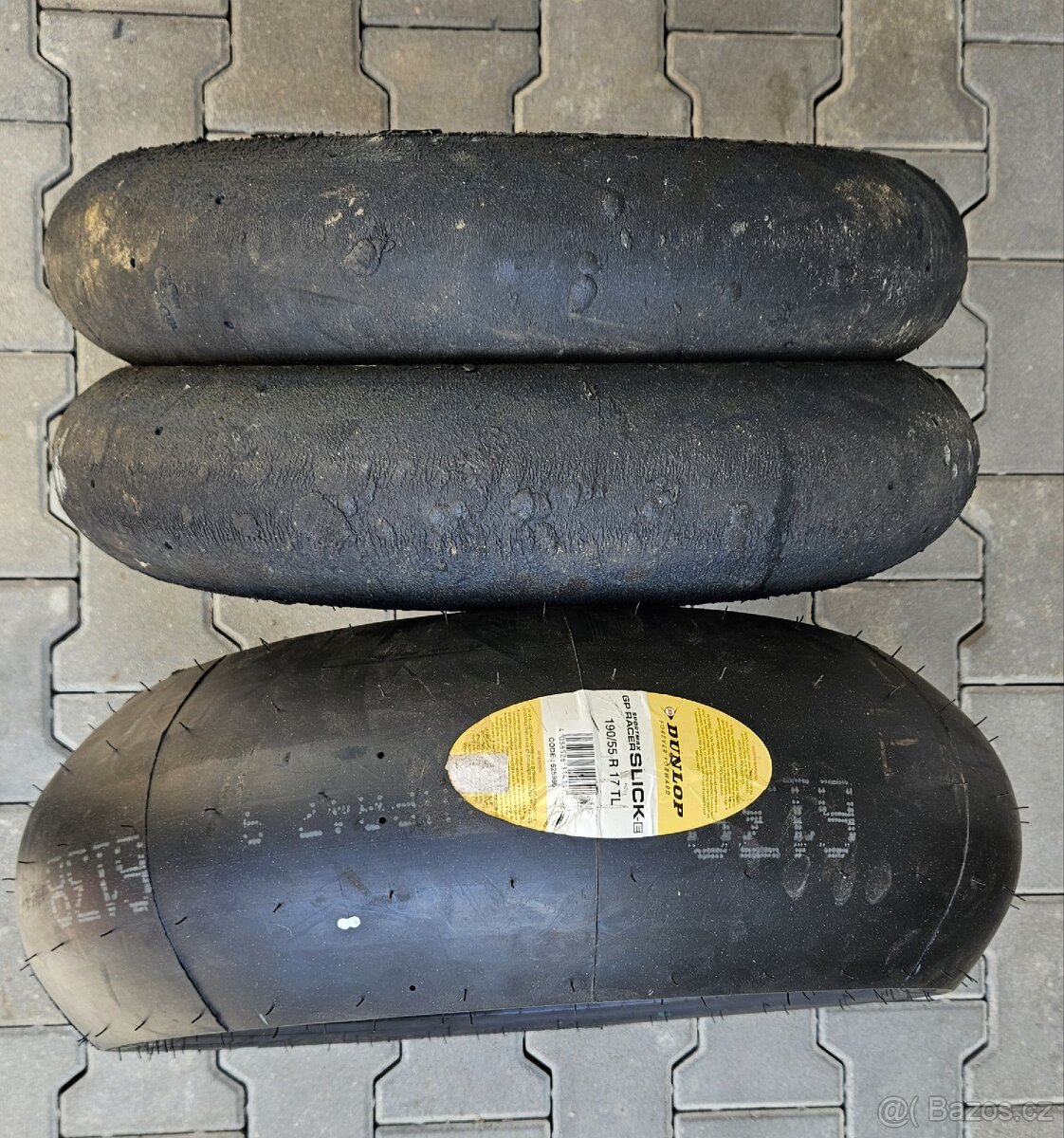 Nový slick-E Dunlop GP Racer 190/55/17