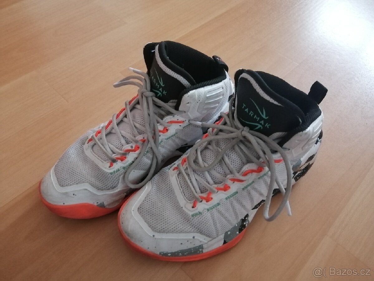 Boty basketbal vel. 39