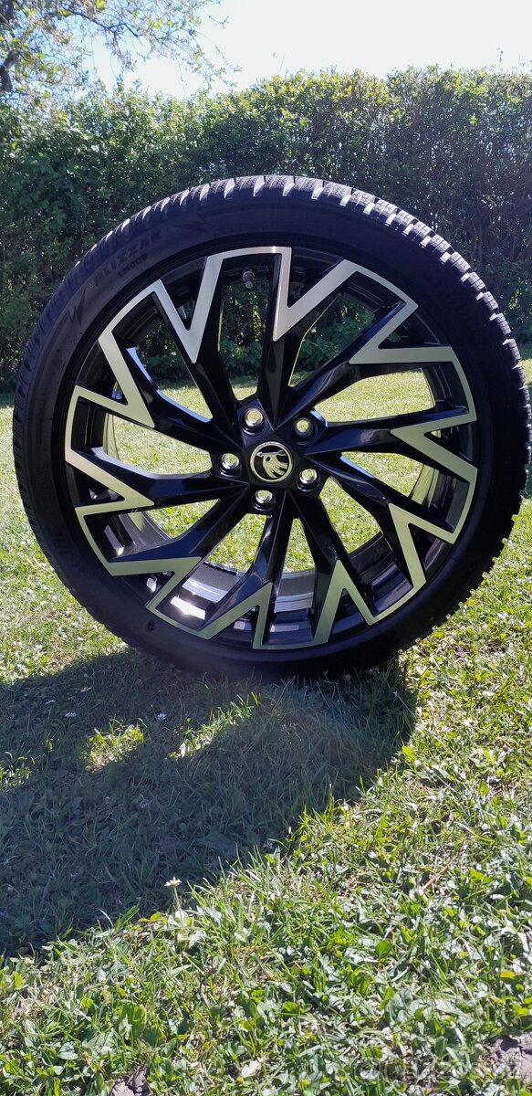 Alu sada kol na Škoda Superb HELIX 19"