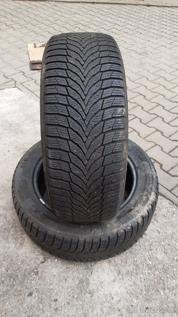 Pneu 235//55/18