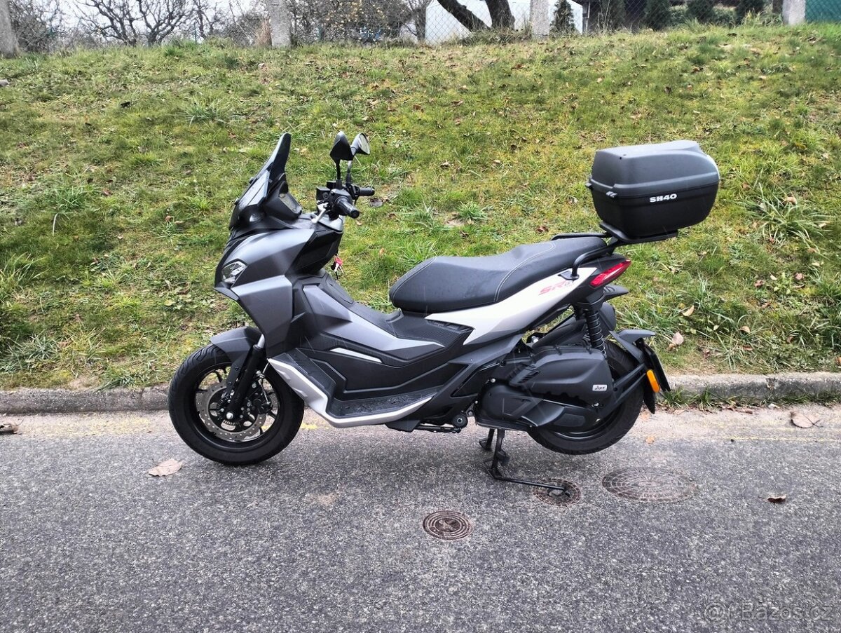 Aprilia SR GT 200