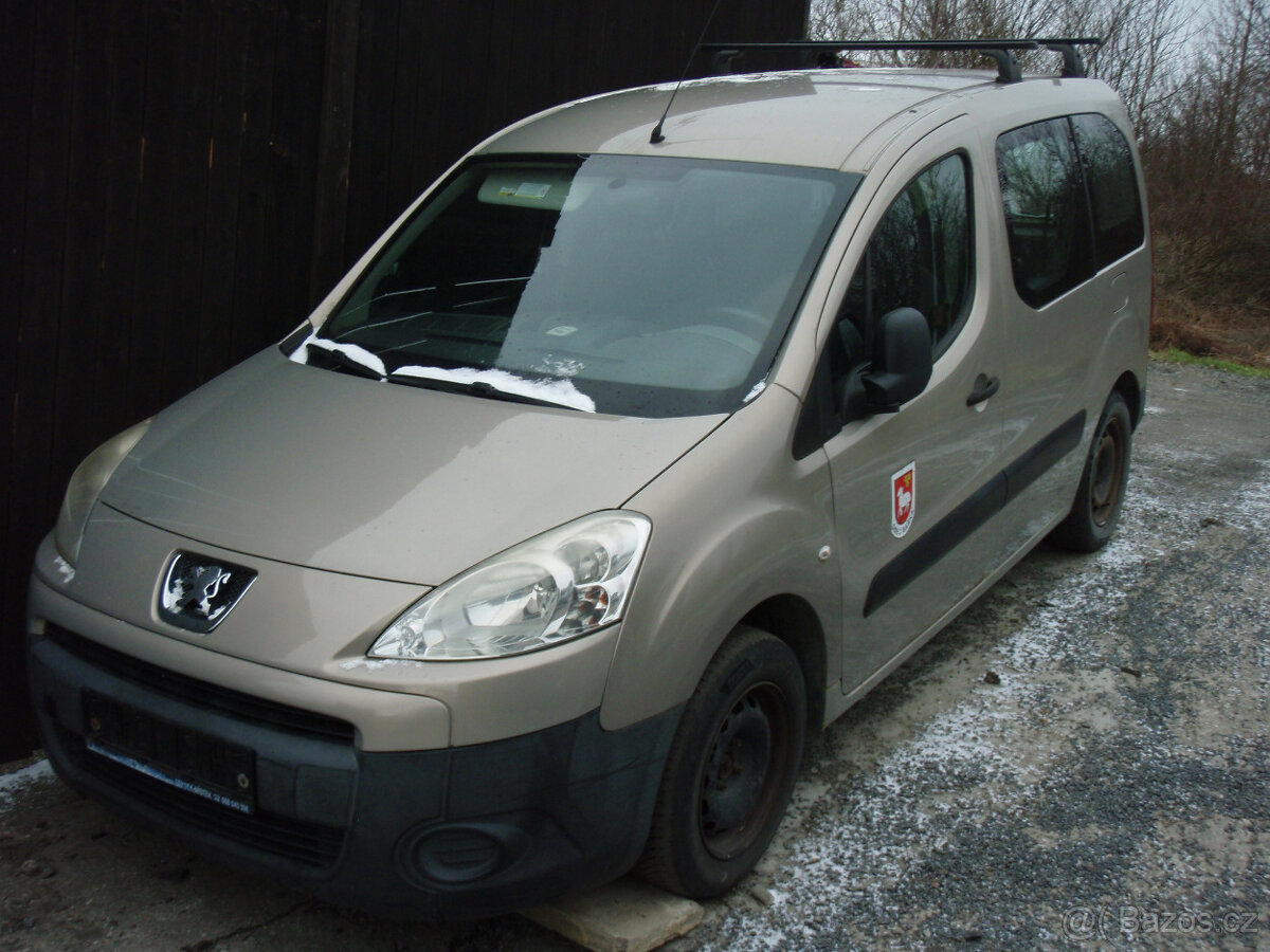 PEUGEOT PARTNER TEPEE 1.6VTi 5FK 72kW rv 2011