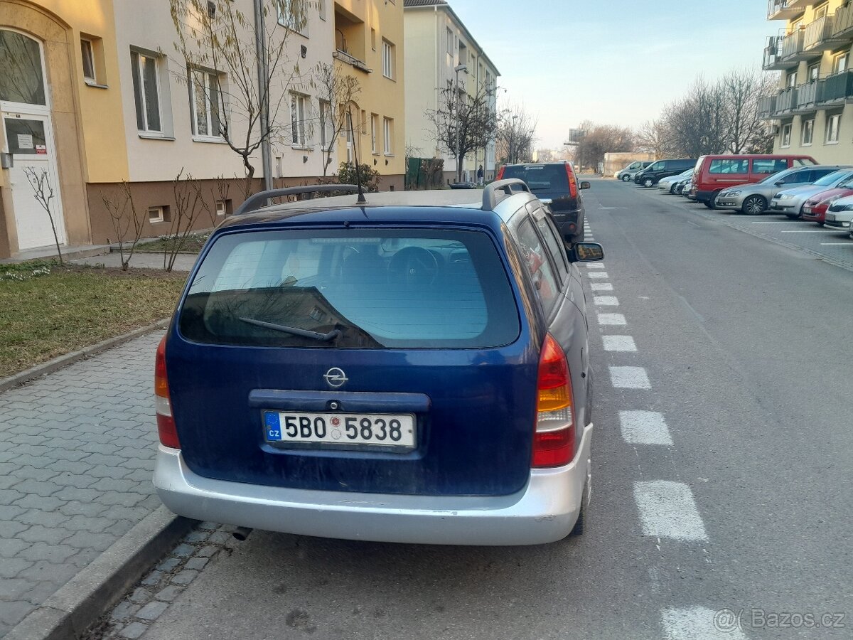 Opel Astra caravan 1,6 benzín RV.1999