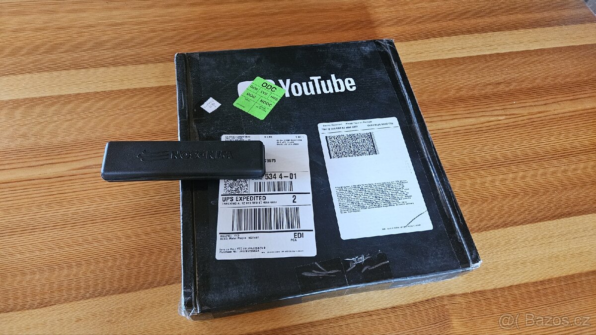 Originální YouTube button - stříbrný