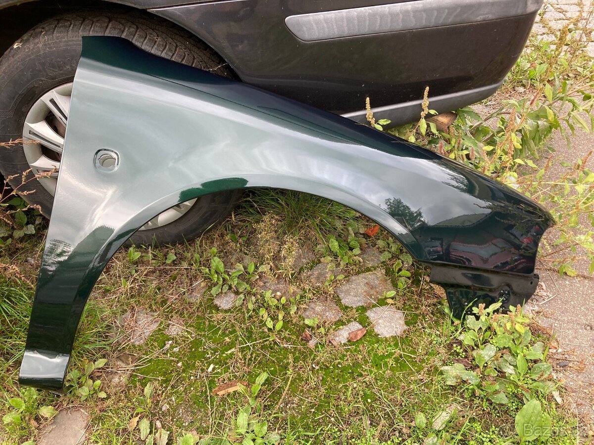 levý pravý blatník Škoda Octavia 1 ,I, barva 9570