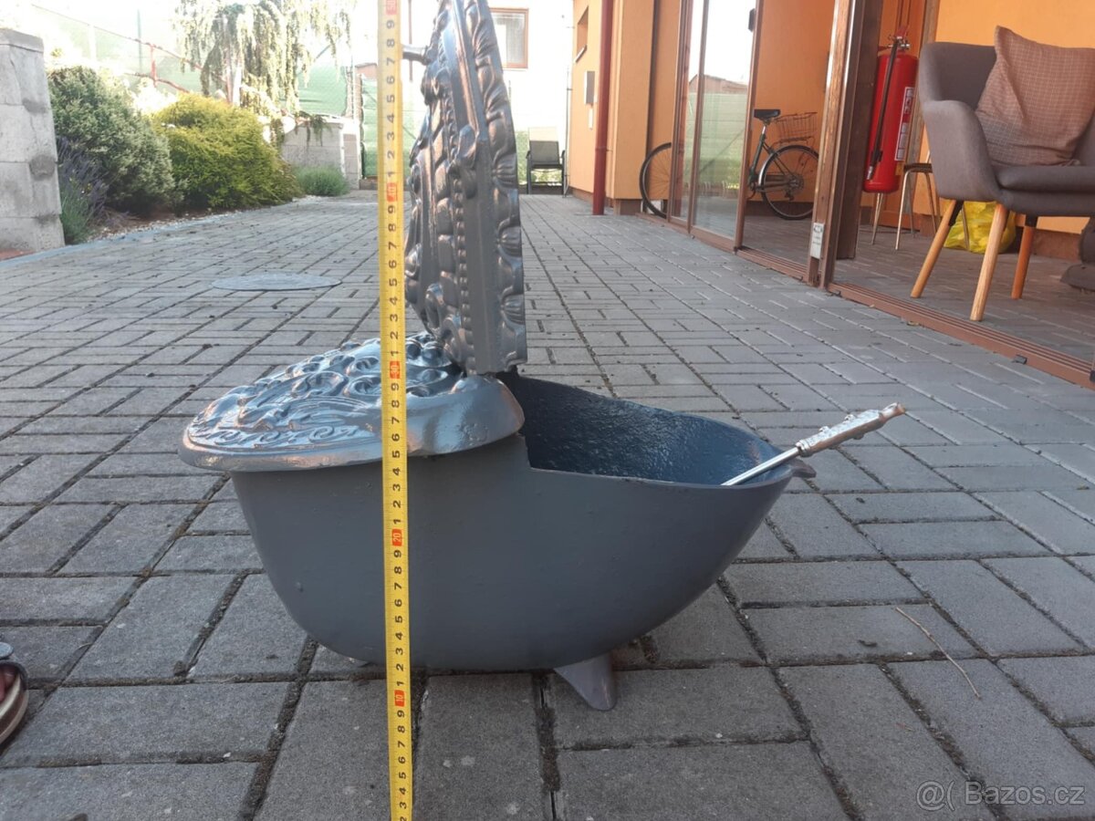 Uhlák, včetně lopatky