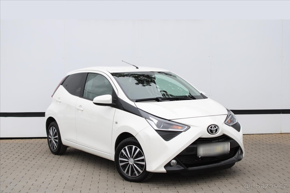 Toyota Aygo 1.0 VVT-i X-PLAY STYLE NAVI ČR (2021)